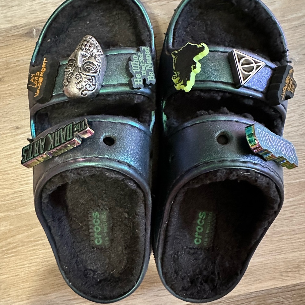 CROCS Harry Potter fur lined sandals w/light up charms